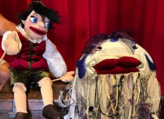 Poppentheather Ludiek speelt de koning van Piepklein